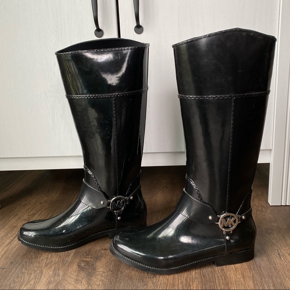 michael kors rain boots size 9